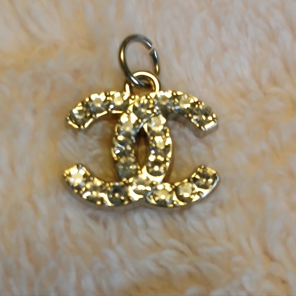 Chanel Zipper Pull